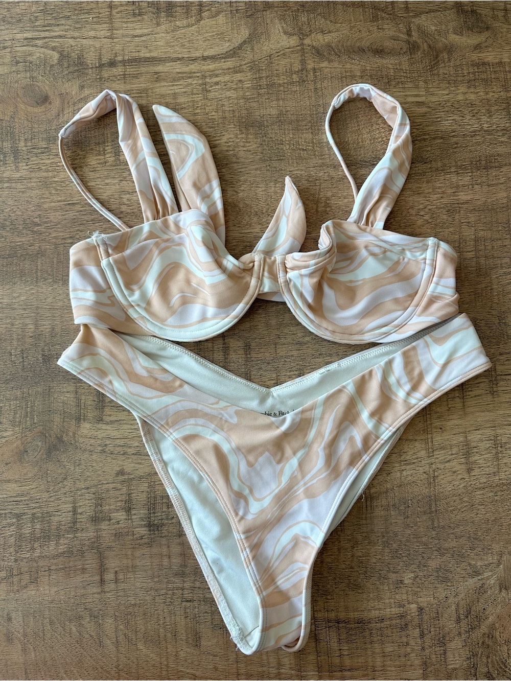 Abercrombie Orange Print Underwire Bikini Set – Medium